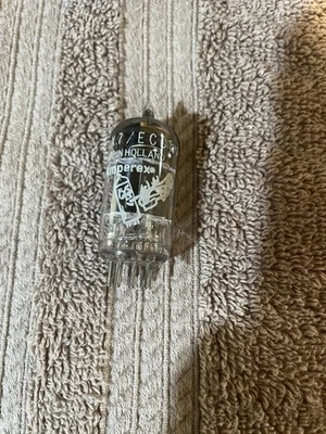 NOS AMPEREX 12AX7 / BUGLE BOY / PROBADO / EMISIONES / CORTO / FUGA EN RED / Foto 1 de 4