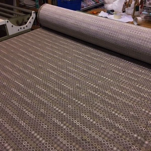 TOP QUALITÄT BRAUNE SPOTS KREISE POLSTERUNG JACQUARD STOFF MATERIAL VERKAUF! - Bild 1 von 6