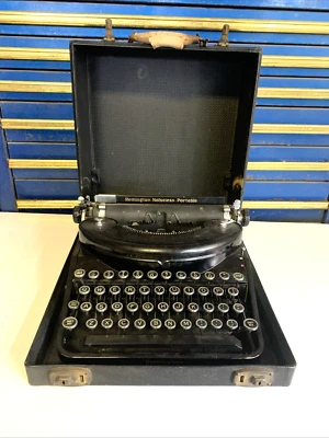 Máquina de escribir silenciosa Remington de colección Foto 1 de 4