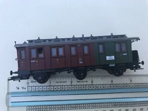 ho train Roco made in Austria brown & green passenger car - Picture 1 of 6
