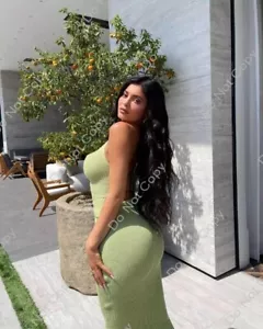 8x10 KYLIE JENNER GLOSSY PHOTO photograph picture print - Picture 1 of 1