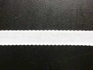 BORDO TAGLIO TELA AIDA 55 FORI PUNTO CROCE ZWEIGART h cm 2,5 / 10 QUAD. BIANCO - Foto 1 di 1