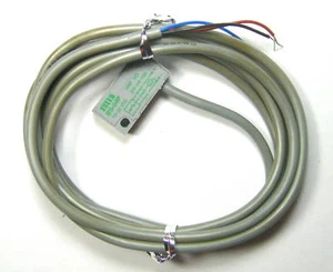 1pc Fotek Proximity Sensor BS-04P D= 4mm PNP out DC10-30V Vertical type Taiwan - Picture 1 of 4