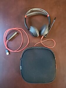 Plantronics Poly 207576-01 Blackwire C5220 5220 USB Wired Headset With Case