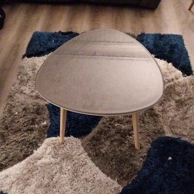 Small Retro Triangular Wooden Occasional Side Table. - Image 1 of 3