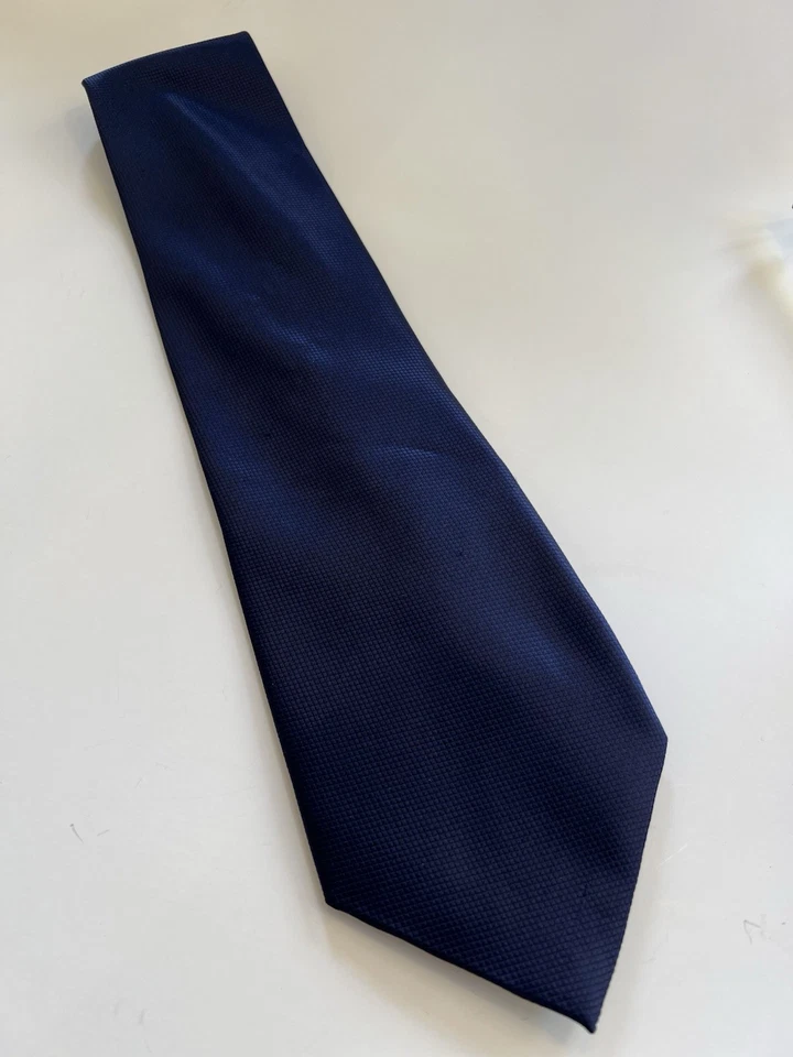 Louis Vuitton Mens Vintage Luxury Navy Blue Silk, Business Casual Tie — 第 1/4 张图片