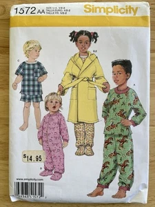 Simplicity 1572 Mädchen Jungen Kinder Schlafanzug Pyjama Morgenmantel Gr. 1/2-2 - Bild 1 von 4