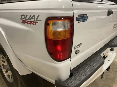 Luz trasera izquierda para conductor compatible con 01-10 MAZDA B-2300 5094418 Foto 1 de 4