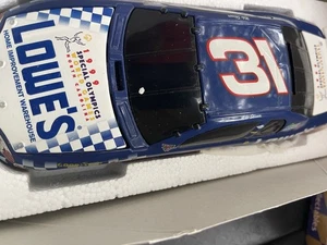1 / 2500 Mike Skinner ELITE Lowes Special Olympics 1998 Monte Carlo NASCAR 1:24  - Picture 1 of 4