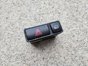 Interruptor sistema de bloqueo central advertencia de peligro BMW E46/E53/E85/E86 61318368920 - Imagen 1 de 3