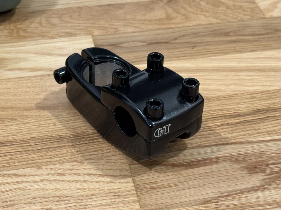 GT Top Load Bmx Vástago 50mm 1-1/8" 22.2mm Pernos Negros - Mid School De Colección Nuevo de Lote Antiguo Foto 1 de 4