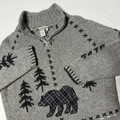 Suéter Gris Para Mujer Coldwater Creek Cabincore Bear Pine Tree 1/4 Cremallera De Colección L Foto 1 de 4