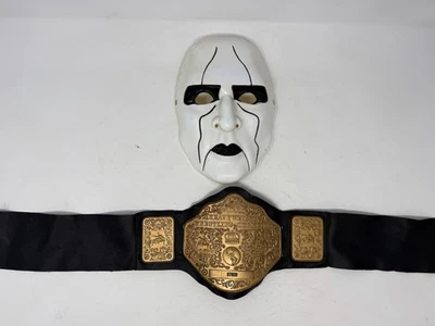 Juego de cinturón y máscara de campeonato de lucha libre WCW juguete réplica de picadura Foto 1 de 4