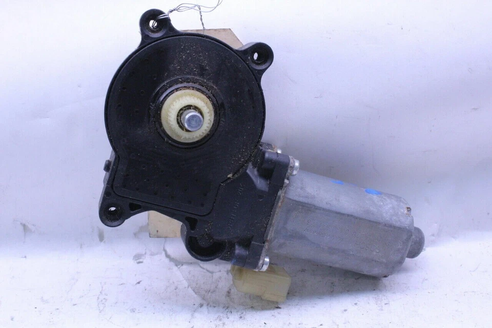 2001 - 2004 年宝马 325i 328i 330i 前动力窗电机左驱动器原始设备制造商二手 — 第 1/4 张图片