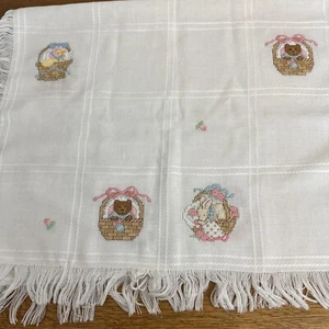 coperta bambino punto croce vintage cesto orso coniglietto anatra 24X 40” - Foto 1 di 8
