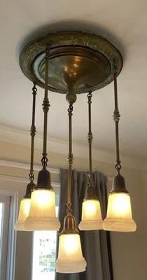 Lámpara de araña Art Deco de latón años 20 5 luces hermoso estado  Foto 1 de 4