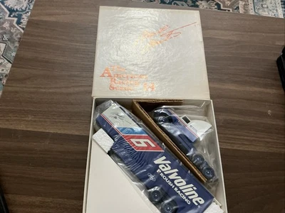 Mark Martin #6 Winross Valvoline The American Racing Scene 14 Car Hauler 1:64 - Image 1 of 3