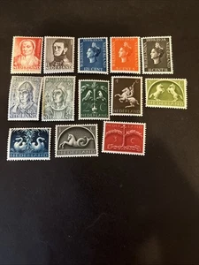 13 vecchi francobolli MH semipostali Olanda - Lotto A-79793 - Foto 1 di 1