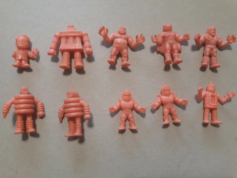 M.U.S.C.L.E Lot Of 10 SALMON  Vintage MATTEL Figures Cover