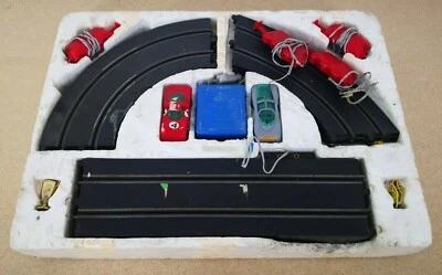 Pista elettrica Slot Car 1/43 Polistil Dromocar scatola no coperchio-33D - Immagine 1 di 4