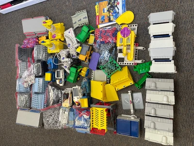 Enorme Rokenbok Vehículos RC Controladores de Pistas ENORME LOTE 2 CAJAS GIGANTES Foto 1 de 4