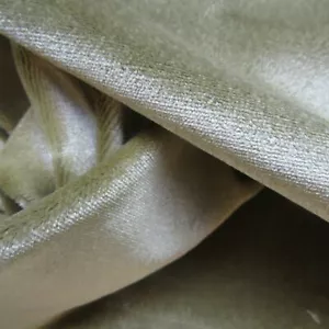 BY YD LEE JOFA EXQUISITE SILK VELVET GREEN Tea MSRP$396/Y - Picture 1 of 9