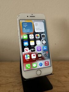 Apple iPhone 7 - 32GB -Silver (Unlocked) A1778 (GSM) Please Read The Description