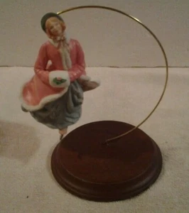 Ornamento Hallmark Collector's Club edizione limitata 1992 "VICTORIAN SKATER" nuovo con scatola - Foto 1 di 6