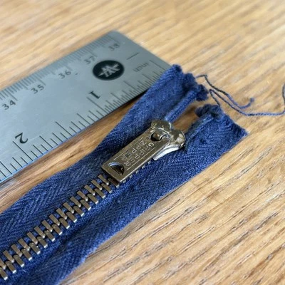 De colección Años 40 50 GRIPPER CREMALLERA Extremo Cerrado LEVIS LEE WRANGLER #5 6.5” Latón AZUL MARINO Foto 1 de 4