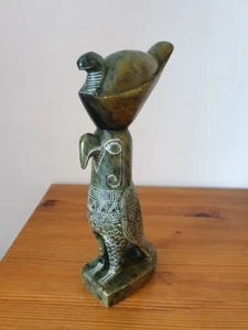Ägyptische Reliquie Figur des Gottes Horus aus grünem Seifenstein geschnitzt - Bild 1 von 7