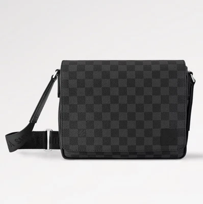 Bolsa de ombro Louis Vuitton masculina tiracolo - Imagem 1 de 4