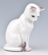 Bing & Grondahl (Denmark) Porcelain White Cat Looking Down No.2453