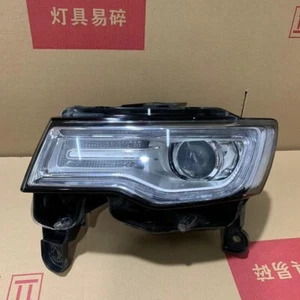 JEEP Grand Cherokee Left Front Xenon Headlight - Picture 1 of 9