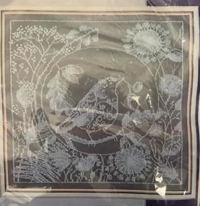 Panna Counted Cross Stitch Kit - White Lace Bird PT-1865 7.68 x 7.48 inch - Picture 1 of 3