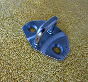 MINI R 50 - R 56 TÜRSCHLIESSKEIL CHROM 512 7010402 guter gebr. Zustand - Bild 1 von 3