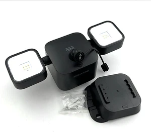 Blink Wireless Outdoor Floodlight Mount - Black - Picture 1 of 3