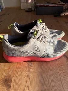 Nike Roshe Run Grey and Pink - Picture 1 of 5