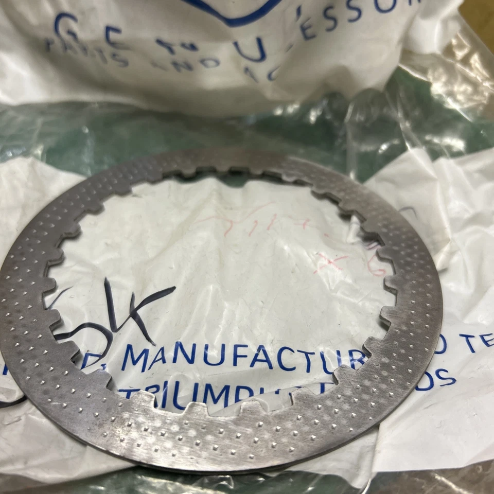 Placa de embrague de acero genuino Triumph Daytona 600 650 2002-2005 675 2006-08 T1170 Foto 1 de 1