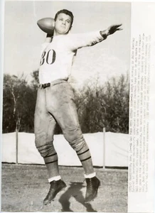 1938 Jules Koshlap, Georgetown Football, Associated Press Photo - Picture 1 of 2