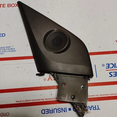 04 Buick Rendezvous Puerta Delantera Izquierda Conductor Tweeter Altavoz Borde Esquina Cubierta Fabricante de Equipo Original Foto 1 de 4