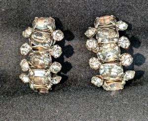 Vtg SCREW BACK Earrings Czechoslovakia Rhinestones 'Diamonds’ - Picture 1 of 5