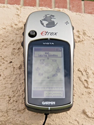 Garmin eTrex Vista Handheld GPS Device Hiking Hunting Fishing and Two Cases - Image 1 of 4
