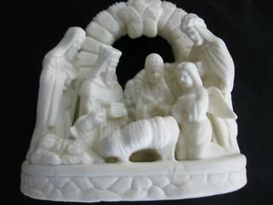 C-278 Dicksons Bisque Porcelain Nativity Scene Figurine - Picture 1 of 4