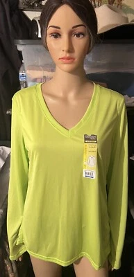 Camiseta pulôver Danskin Now feminina verde manga comprida gola V semi ajustada tamanho M - Imagem 1 de 4