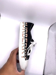 burberry shoes for KIDS Size 1.5 (33) - Picture 1 of 7
