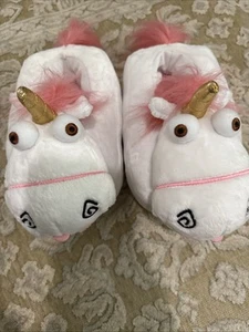Despicable Me Minion Mayhem White & Pink House Slippers - Size 9 Universal - Picture 1 of 2