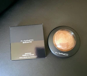 MAC Mineralize Skinfinish Baked Powder Highlighter - Soft And Gentle 10g BNIB - Picture 1 of 3