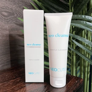Neocutis Neo Cleanse Gentle Skin Cleanser, 125 ml. New in box! - Picture 1 of 14