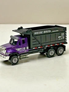 Matchbox Working Rigs 1/64 Scale International Workstar Dump Truck - Picture 1 of 15