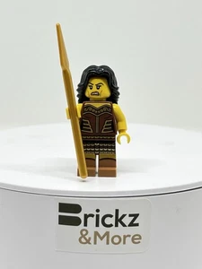 1x Lego Minifiguren Serie 10 Kriegerin Torso rot braun Haare col10-4 col148 - Bild 1 von 1